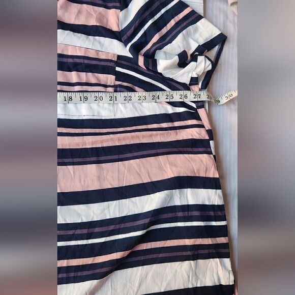 NWT Torrid Pink Multicolor Striped Challis Button Down Shirt Size 3x - Picture 7 of 10